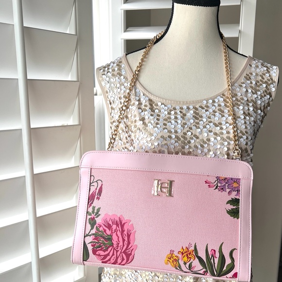 New👛✨💖Carolina Herrera Pink Floral Designer Clutch with Gold Chain Strap - Picture 11 of 16